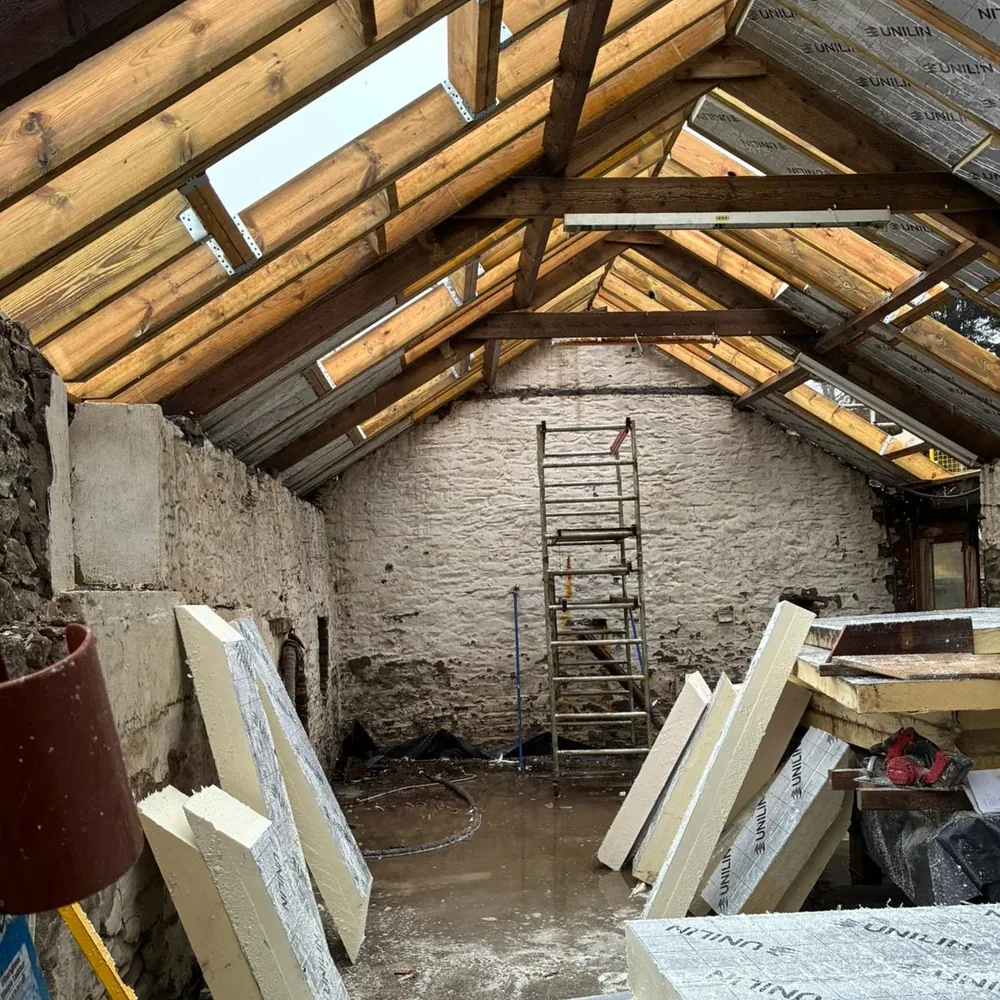 roof-carpentry-barn-conversion-swansea-daffodil-carpentry Structural roof carpentry on a stone barn conversion, Swansea