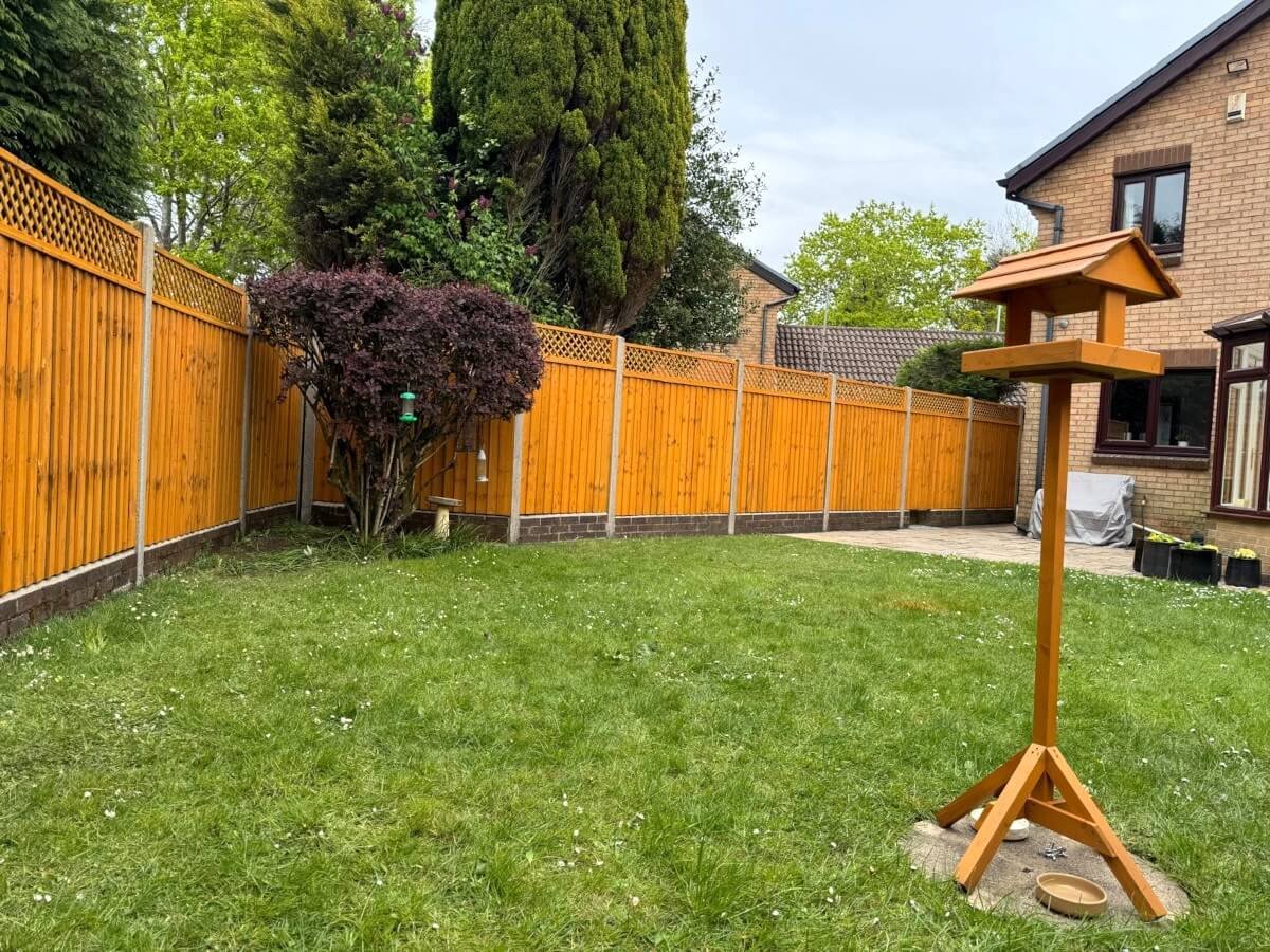 swansea-home-fence-birdpost-installed-daffodil-carpentry swansea home fence birdpost installed daffodil carpentry